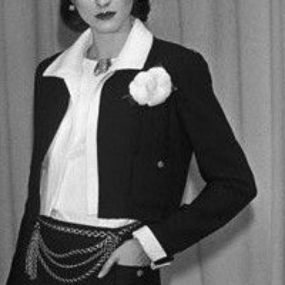 Camellia Flower Pin, Coco's favorite flower! - Picture 8 of 9